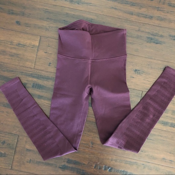 ✨EUC Lululemon Laser Cut Out Pants✨ - Picture 2 of 4